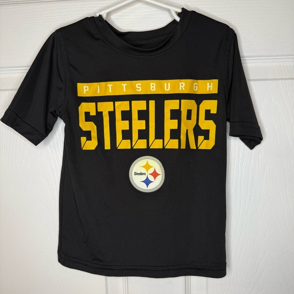 NFL Pittsburgh Steelers Black and Yellow Short Sleeve Tee Kids Size 4 GUC